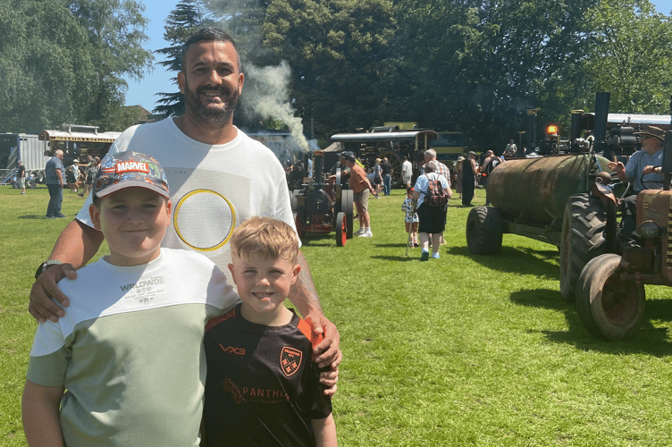 Abergavenny steam rally family pic