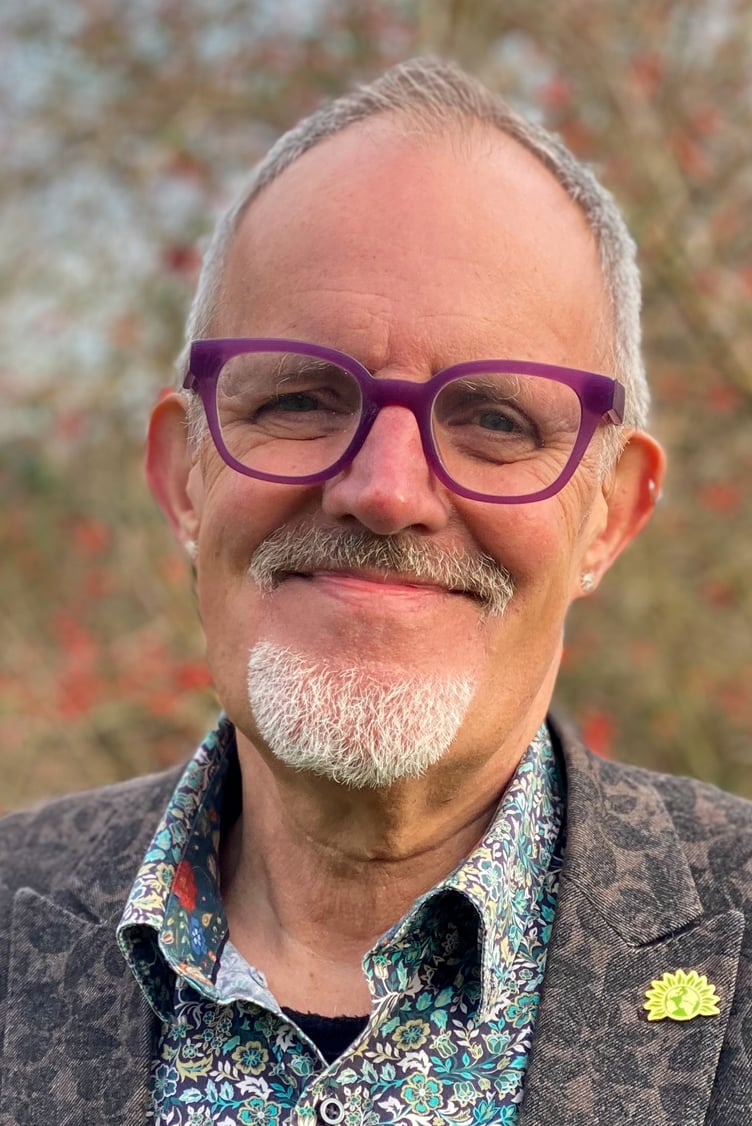 Cllr Ian Chandler
Wales Green Party
Monmouthshire County Councillor, Cabinet Member and LGBTQI+ Champion