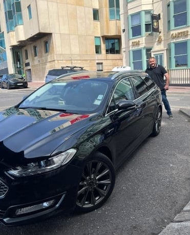 Crickhowell Taxis made a long-distance journey to Brighton to collect a customer