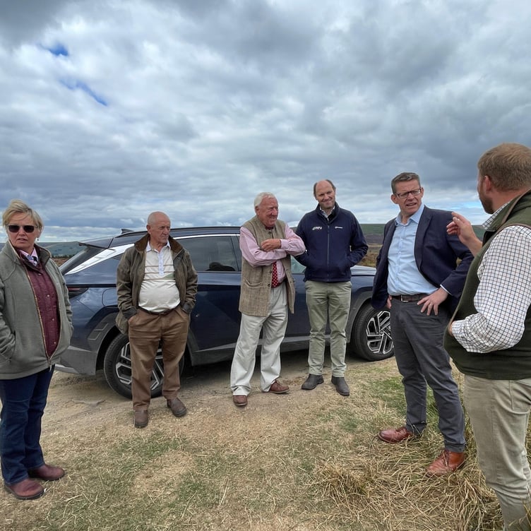 Rhun Ap Iowerth visits Blaenavon wildfire