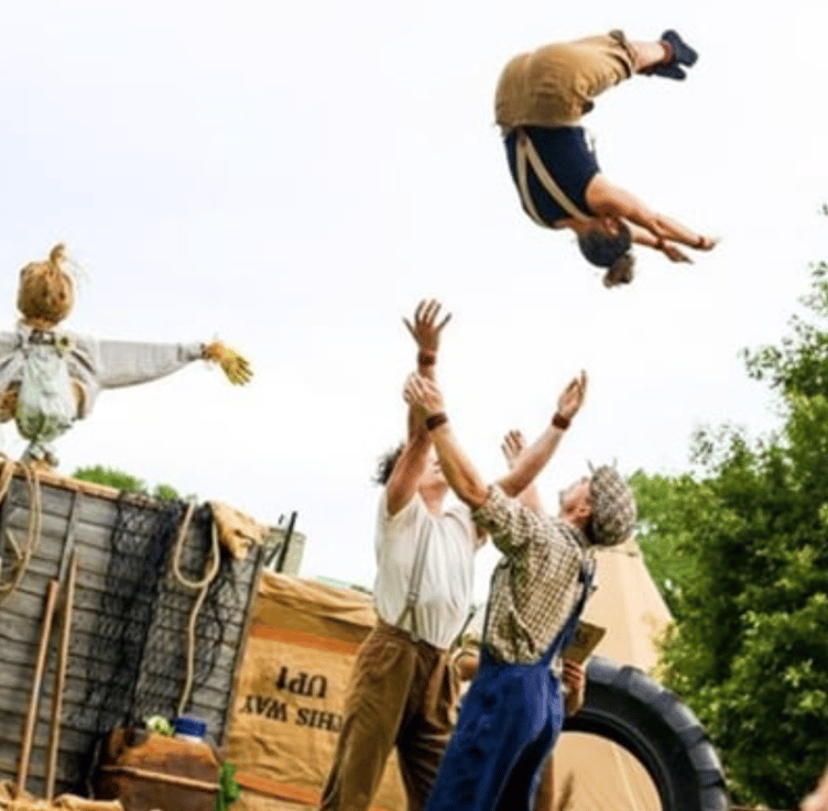 Hay Castle prepares for circus fun