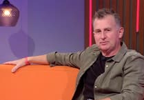 Young people wanted for new farm series with Nigel Owens