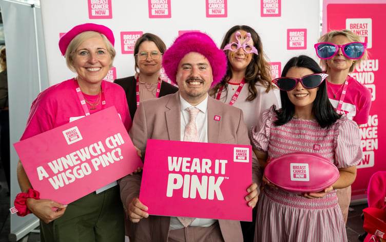 Matthew Jones MS wear it pink