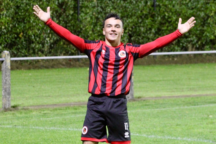 Goytre were celebrating a 6-0 win over the Crows